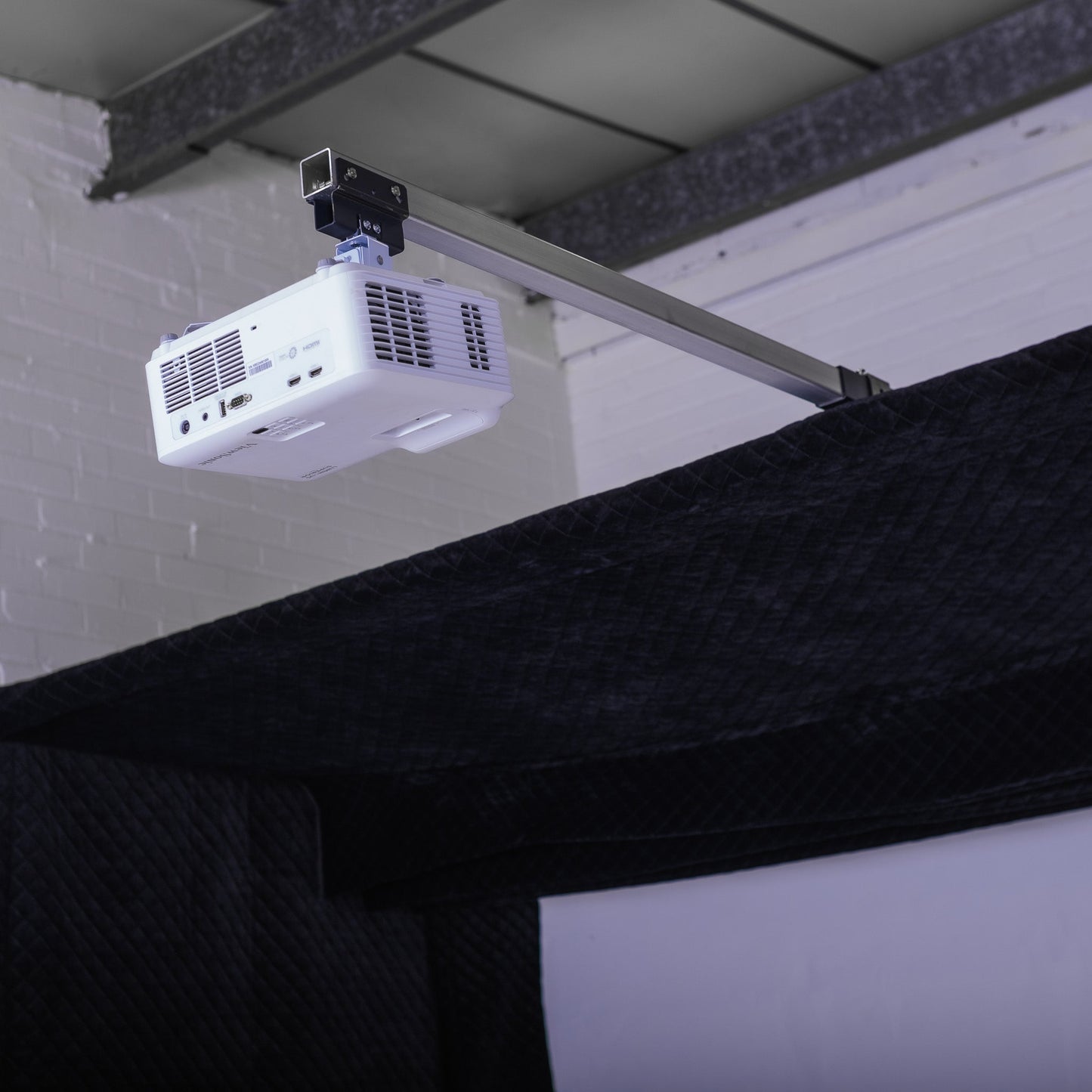 GolfBays Lux Golf Simulator Hitting Enclosure - ANKSO®