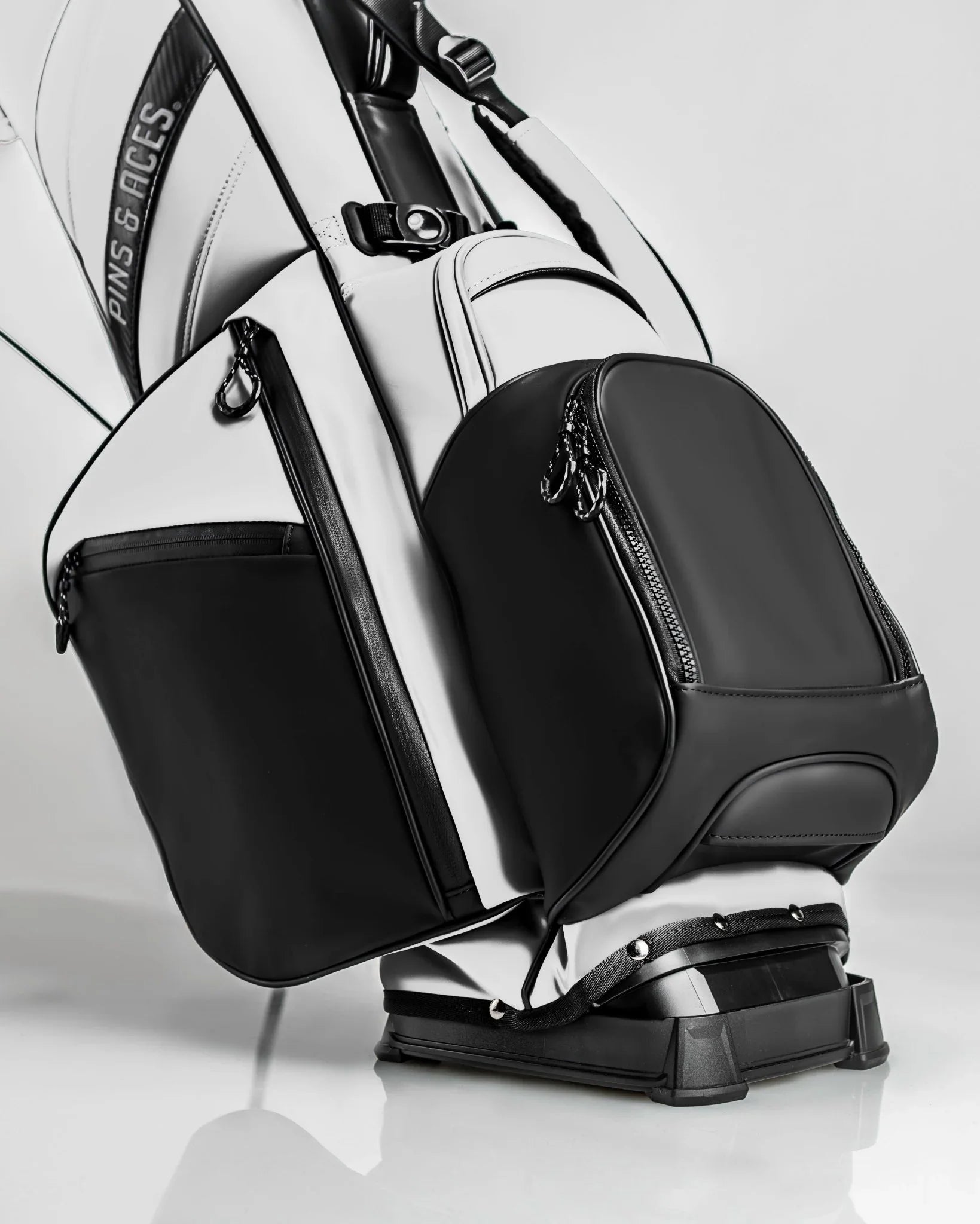Player Preferred™ Golf Bag - Domino - ANKSO
